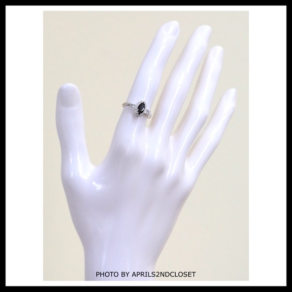 BLACK CZ DIAMOND PAVE COCKTAIL STATEMENT RING - Picture 6 of 8